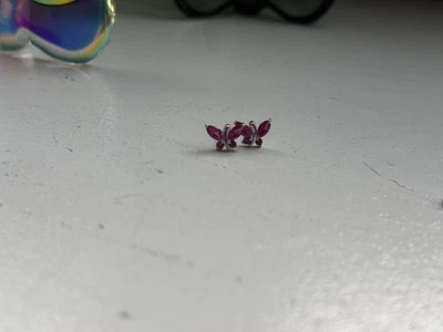 Pendientes de plata de ley, forma de diamantes rosa mariposa Foto 1 de 2