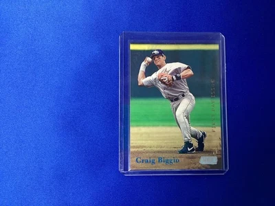 Craig Biggio 1998 Topps #49 #/200 Rare 1st Day Issue Serialed - Image 1 of 3