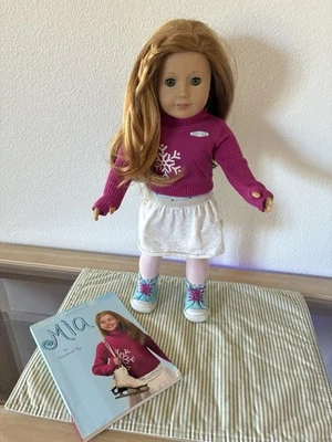 Muñeca American Girl Mia St. Clair 2008 Niña del Año Retirada Plus Libro Foto 1 de 4