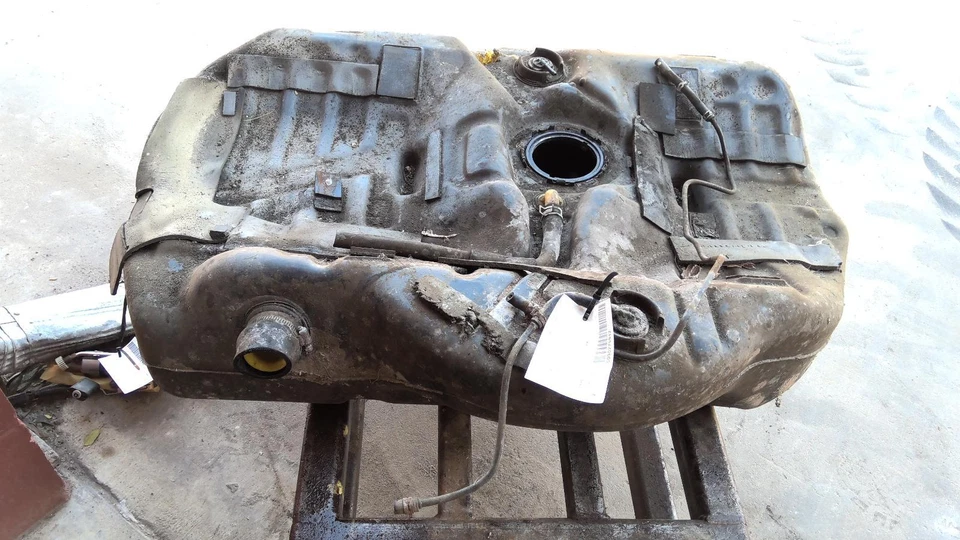 Used Fuel Tank fits: 1994 Ford Probe  Grade A Foto 1 de 4