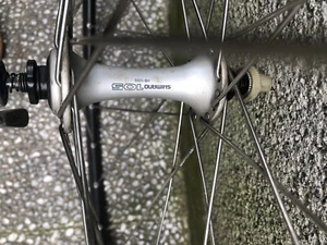Ruote Cerchi Mavic con mozzi Shimano 105 per cassette 8-9-10v per tubolari - Foto 1 di 11