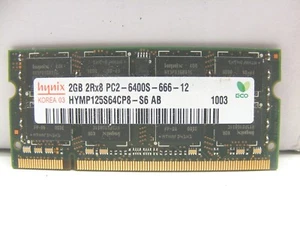 Memoria RAM para computadora portátil Hynix 2 GB DDR2 HYMP125S64CP8-S6 AB PC Toshiba - Imagen 1 de 2
