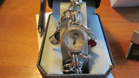 PHILADELPHIA PHILLIES  Game Time Charm Women's Wrist Watch W/ 4 CHARMS Cover