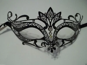 Tiara de Cristal Negro Corte Láser Máscara Veneciana Mascarada Halloween Filigrana de Metal - Imagen 1 de 3