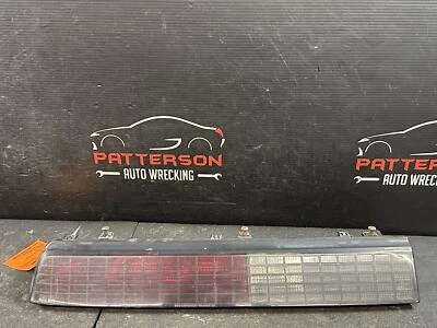 84-88 PONTIAC FIERO CONDUCTOR IZQUIERDO LH FRENO FRENO LUZ TRASERA LÁMPARA Foto 1 de 4