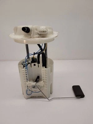 2009-2014 VOLKSWAGEN ROUTAN Fuel Pump Assembly Tank Mounted 7B0919051 - Image 1 of 4