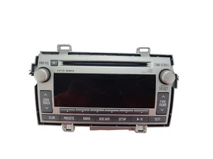 11 12 Toyota Matrix Radio Receiver Cd Player D1820 Font Cover - Picture 1 of 15