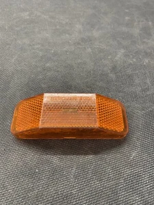 Bargman 99 AMBER PLASTIC LENS CLEARANCE MARKER - Bild 1 von 5