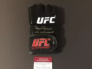 Royce Grace Autographed Signed UFC Glove W / UFC 1,2 & 4 Champ - PA Witnessed - Picture 1 of 8