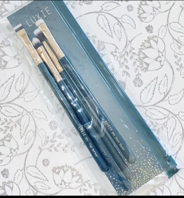 LUXIE Enchanted Eye Set of 4 Makeup Brushes with Pouch - Image 1 of 2