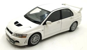 Autoart 1/18 Scale Diecast DC9525F - Mitsubishi Lancer Evo VII - White - Picture 1 of 5