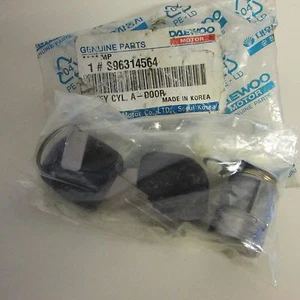Cilindretto nottolino portiera Chevrolet Matiz Mk1 1998-2007 (12888 20A-1-C-2a) - Picture 1 of 1