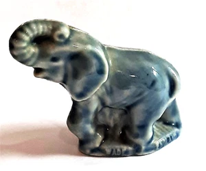 Vintage Wade Keramik rote Rose Tee Promo hellblau wilder Elefant Figur neu aus altem Lagerbestand - Bild 1 von 2