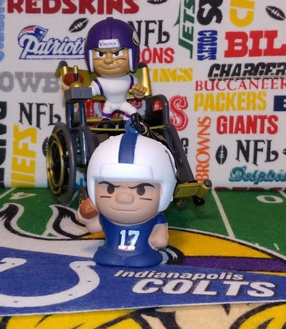 2020 NFL SqueezyMates Colts QB Philip Rivers SloFoam 2.5-inch figure Teenymates Cover