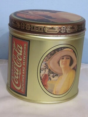Small Nostalgic Coca-Cola Tin   #26 - Image 1 of 4