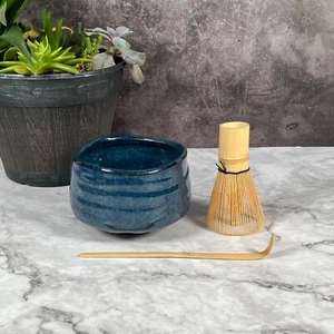Blue Matcha Gift Set, Matcha Bowl, Bamboo Matcha Whisk, and spoon - Picture 1 of 7