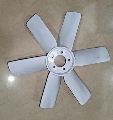 Ventilador de radiador e parafusos de retenção Alfa Romeo Spider 1972-1989 (#3) - Imagem 1 de 3