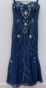 Kleid First dunkelblau bestickt Ballkleid Größe 9/10 - Bild 1 von 18