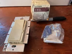 Lutron DIVA DV-603P-IV 600 Watt dimmer 3 vie avorio (SS-1199) - Foto 1 di 2