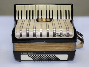 Acordeón, Hohner Concerto II, 72 bajos, - Imagen 1 de 16