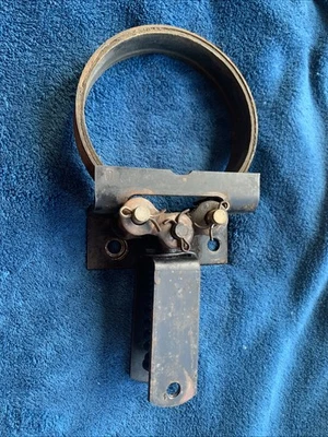 John Deere 210 212 214 216 Brake Band #100 AM37102 - Image 1 of 4