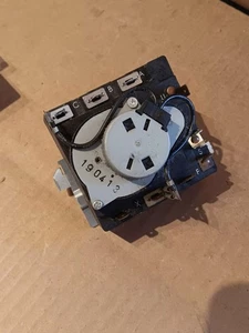 GE TROCKNER TIMER TEIL # 234D1296P017 - Bild 1 von 3