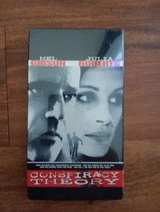 Conspiracy Theory (VHS, 1997, Warner Bros.) Mel Gibson/Julia Roberts! - Picture 1 of 1