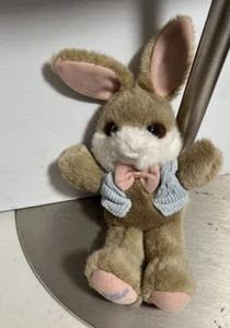Vintage 1990 Applause Peter Cottontail Easter Bunny Rabbit Small Plush 9" Stuffe - Picture 1 of 5