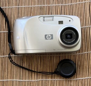 Vintage Camera HP Photosmart 612 MP Digital With 2x Optical Zoom Manual Box - Picture 1 of 20