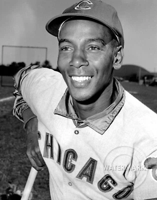ERNIE BANKS 11x14 Photo CHICAGO CUBS Baseball Hall of Famer Picture (E9) - Image 1 of 4