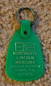 Vintage NORTHGATE LINCOLN MERCURY Keychain Tampa Florida Green & Gold - Picture 1 of 2