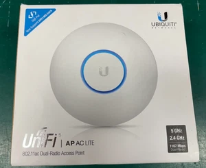Ubiquiti Networks UAP-AC-LITE Dual Radio Access Point - Bild 1 von 3