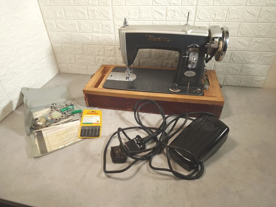 Brother Precision Heavy Duty Sewing Machine T&W Hard Case Pedal And Accessories - Image 1 of 4