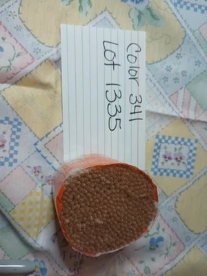 Pacote com 3 fios de tapete acrílico Bucilla Bernat Dupont cor pré-cortada 341 lote 1335 - Imagem 1 de 3