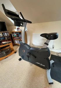 Life Fitness C3 Upright Cycle with Track Connect 2.0 Console - Picture 1 of 3