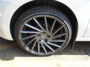 14 VW POLO MK5 1.2 MATCH 3DR BREMSSATTEL VORNE BEIFAHRERSEITE 09-17 AUSSCHLACHTEN AUTO - Bild 1 von 3