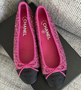 size 36.5EU NIB CHANEL 23S Pink Tweed Cap Toe CC Ballerina Flats - Picture 1 of 17