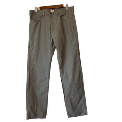 DOCKERS 男式 34X32 灰色斜纹经典合身日常旅行牛仔裤 Staple Normcore — 第 1/4 张图片