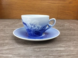 Copenhagen B & G Porcelain Demitasse Cup & Saucer White Cobalt Blue Denmark #462 - Picture 1 of 13