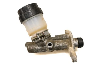 Cilindro maestro de freno Kawasaki Mule 4010 16 4X4 KAF620M Foto 1 de 4