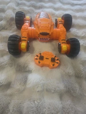 ADVENTURE FORCE TIGER TWISTER R/C STUNT VEHICLE, FLIPS, SPINS, CRAWLS - Image 1 of 3