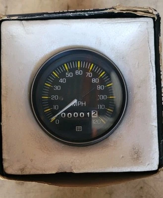 NOS Stewart Warner Stage 1 # 550-EY Speedometer 0-120 MPH 3" No light or Bracket - Image 1 of 4