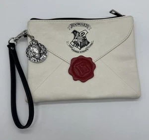 Harry Potter Hogwarts Wristlet Clutch Purse Acceptance Letter w Seal, Owl Fob - Picture 1 of 9