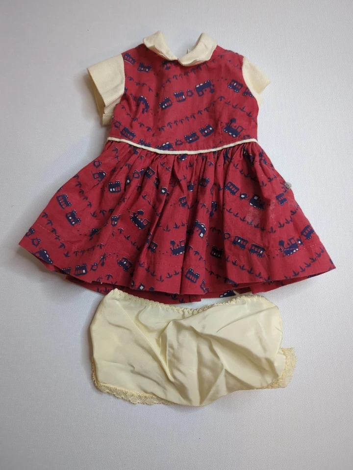 Vestido estampado tren Terri Lee vintage y bllomers. Años 50. Foto 1 de 2