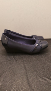 Yuu Wedge Pump Heels Womens Size 11M Blue Mally Casual Slip On