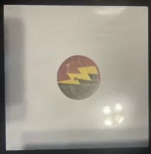 Pearl Jam Lightning Bolt Red Vinyl Limited Random Red Replacement 2013 Sealed - Picture 1 of 2