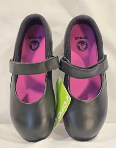 Crocs schwarze Uniform Mary Jane Mädchen Schuhe Standard Passform Größe J3 - neu mit Etikett - Bild 1 von 14