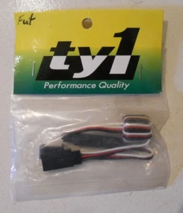 TY1 20CM Filtered Servo Extension Lead Futaba  - Picture 1 of 3