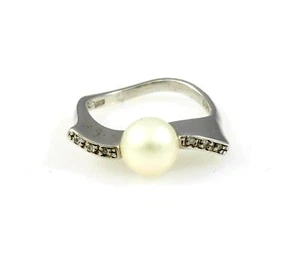 ANELLO KIARA CON PERLA E DIAMANTI NATURALI IN ORO BIANCO 18 KT - Foto 1 di 5