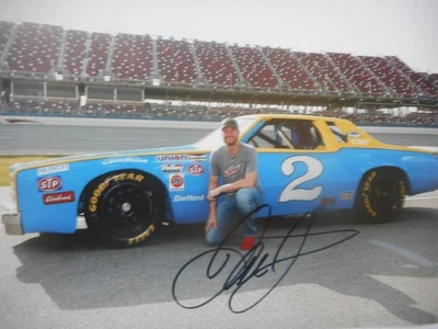 Foto 8x10 auto campeón 1980 SR #2 firmado por Dale Earnhardt Jr T'DEGA Nascar Foto 1 de 4